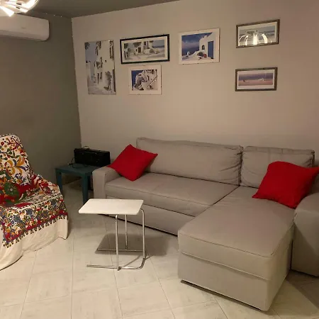 Kalura Apartment